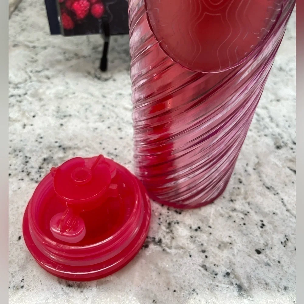 Starbucks Pink Spiral Swirl Stripe Textured Water Bottle Tumbler. NWT. Pretty!